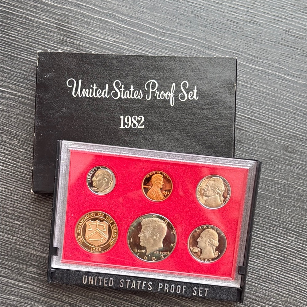 United States Proof Set 1982 with Red Background